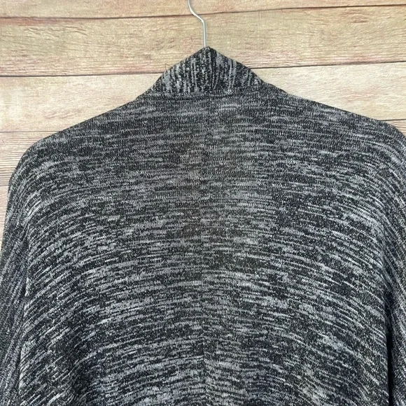French Laundry Women’s Black And Gray Fringe Cardigan Sweater Plus Size: 1X - Picture 9 of 10